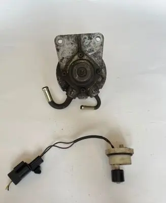 Mitsubishi L200 Fuel filter housing 