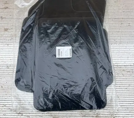 Volvo S90, V90 Car floor mat set 32216200