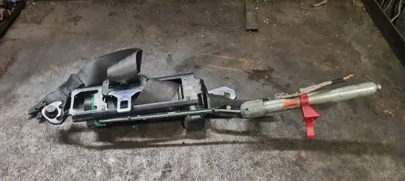 Volvo S60 Front seatbelt 8626240