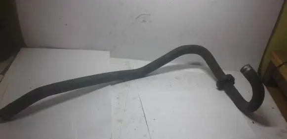 Opel Vivaro Engine coolant pipe/hose 746608