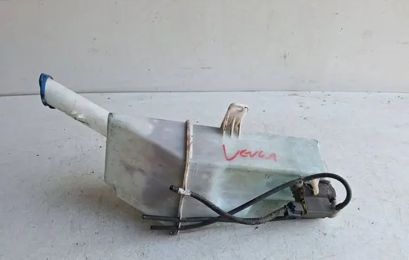 KIA Venga Windshield washer fluid reservoir/tank 986101P000
