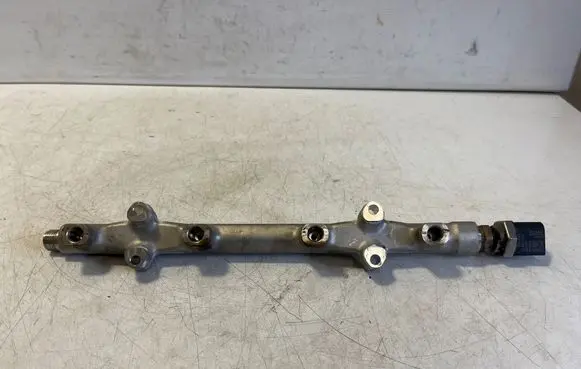 Audi Q3 F3 Fuel main line pipe 05E133320B