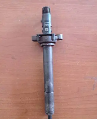 Peugeot 407 Fuel injector 9656389980