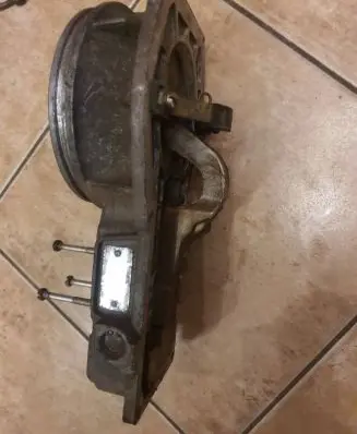 Audi 100 200 5000 C3 Fuel distributor 0438121013 034133353