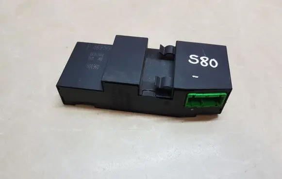 Volvo S80 Other control units/modules P8691998