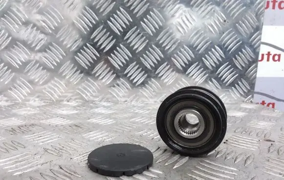 Audi A3 S3 8P Alternator pulley F553470