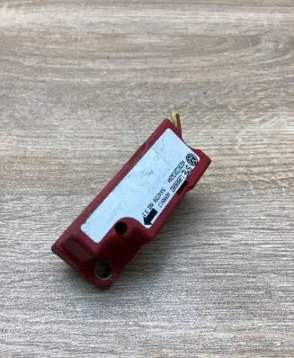 Volkswagen Golf IV Airbag deployment crash/impact sensor IJ0909606D 5WK42350 WithPlug