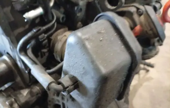 Volkswagen PASSAT B6 Vacuum air tank 03G129808
