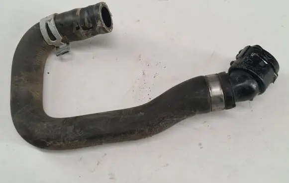 Volvo XC90 Engine coolant pipe/hose 31368412 15W32 9028475B