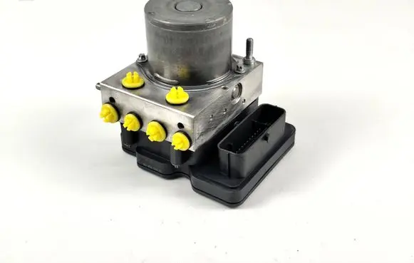 Skoda Fabia Mk3 (NJ) ABS Pump 6C0614517N 0265256116 0265956084