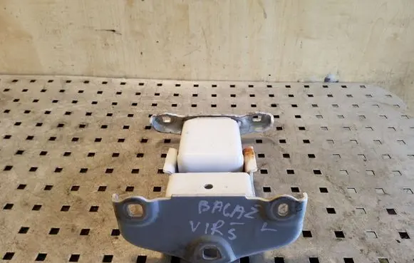 Nissan Primastar Loading door upper hinge 527428A 57854A