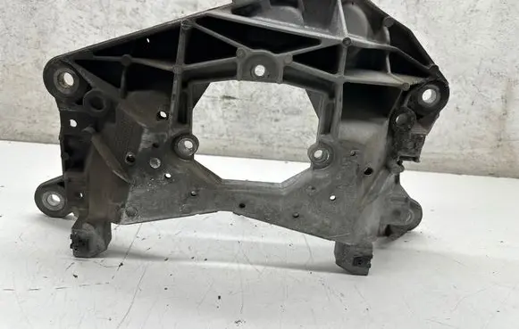 Audi A5 8T 8F Gearbox mounting bracket 4H0399263AD