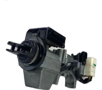 Suzuki Grand Vitara II Ignition lock 3397067J0