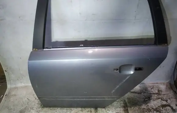 Rear door