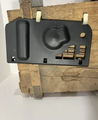 Foot area side trim