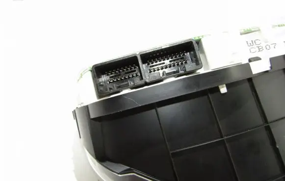 Mazda Premacy Speedometer (instrument cluster)