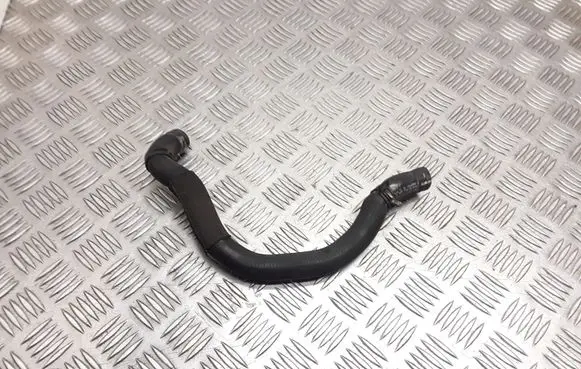 Mercedes-Benz C W204 Engine coolant pipe/hose 2048305596