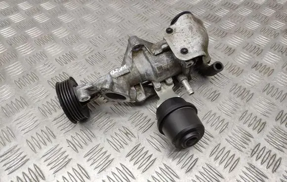 Mercedes-Benz B W246 W242 Water pump A2702000000