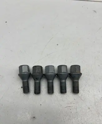 Renault Captur II Nuts/bolts 