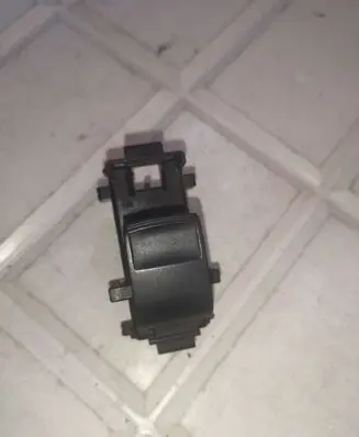 Toyota Yaris Electric window control switch 1928298