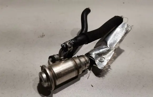 BMW 3 G20 G21 AdBlue injector 8580209