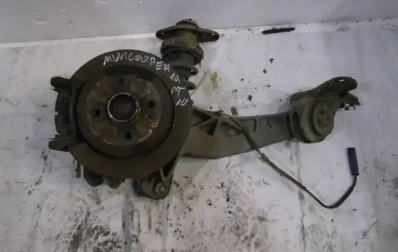 Mini One - Cooper Clubman R55 Rear wheel hub spindle/knuckle 