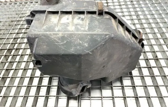 Honda CR-V Air filter box ACC24