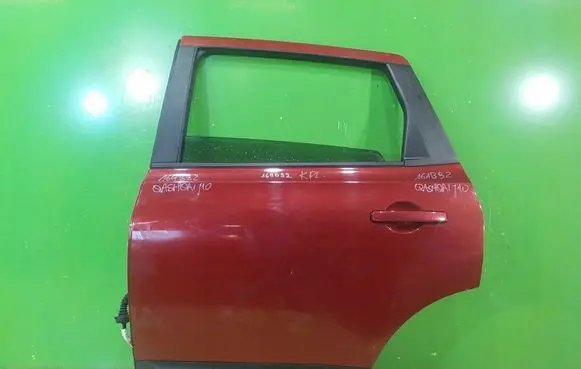 Nissan Qashqai+2 Rear door LEWE