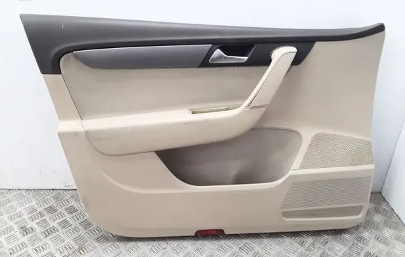 Volkswagen PASSAT B7 Front door card panel trim 3AB867011