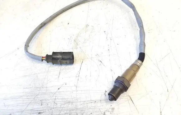Mercedes-Benz C AMG W205 Lambda probe sensor 0075421618 16T242 0281004205