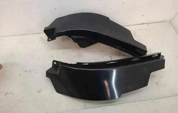 Dodge PickUp RAM SRT-10 Headlight/headlamp mounting bracket CS432D01