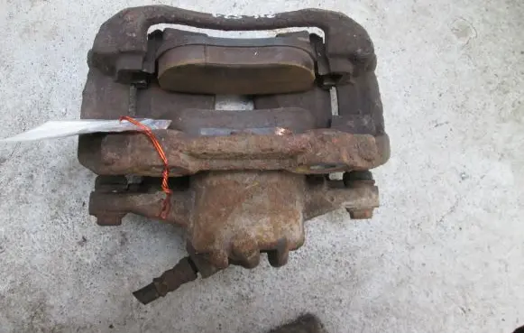 Citroen Xsara Picasso Front brake caliper