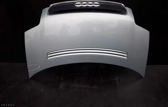 Audi A2 Engine bonnet/hood 8z0823523a
