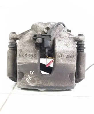 Mercedes-Benz E W212 Front brake caliper 20726