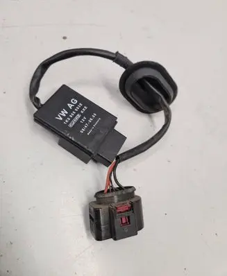 Volkswagen Golf V Fuel injection pump control unit/module 1K0906093E 06470605