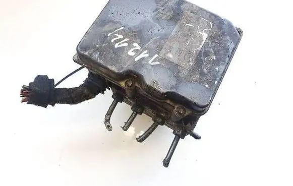 Skoda Fabia Mk2 (5J) ABS Pump 0265234712