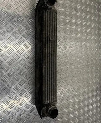BMW 5 E60 E61 Intercooler radiator 779582301