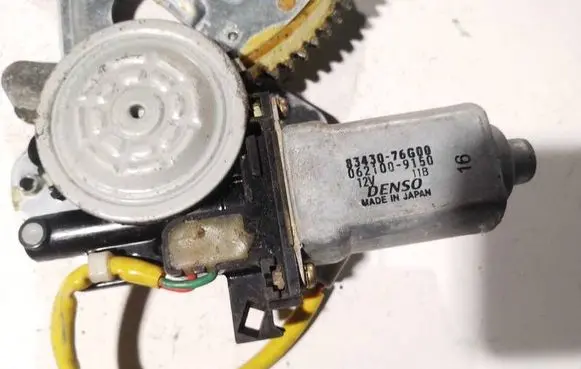 Suzuki Ignis Front door window regulator motor 8343076g00