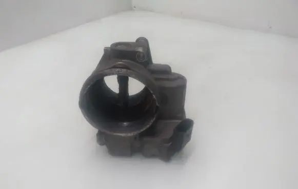 Volkswagen Touran I Throttle valve 03G128063