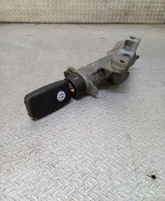 Volkswagen PASSAT B5.5 Ignition lock 4B0905851C