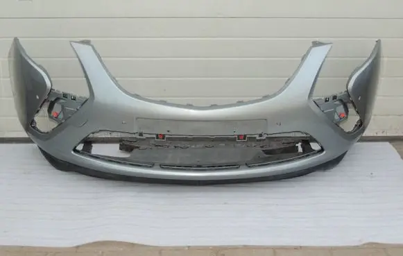 Opel Zafira C Front bumper 13354140
