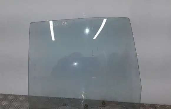 Mazda 626 Rear door window glass 43R00011 NSGM308 AS2