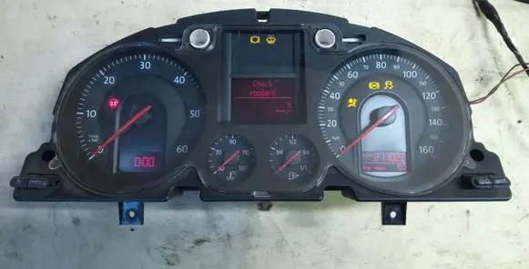 Volkswagen PASSAT B6 Speedometer (instrument cluster) 3C0920960H A2C53145550 A2C53144062