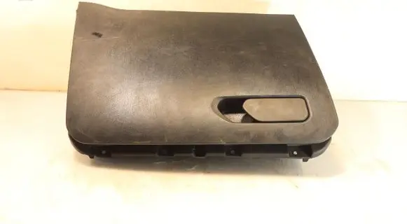 Fiat Tipo Glove box