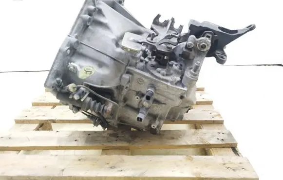 Mazda 6 Manual 6 speed gearbox D6050 6TH1119703