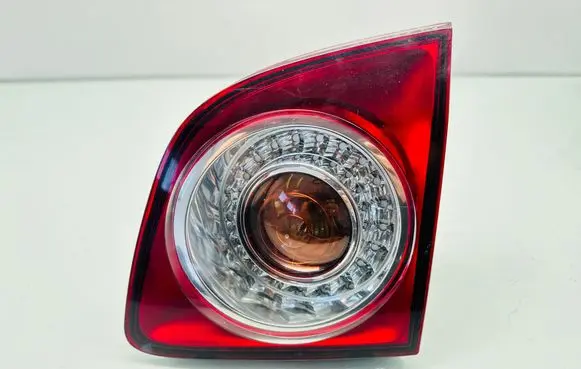 Volkswagen Golf Plus Tailgate rear/tail lights 5M0945094S 89091211
