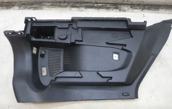 Nissan X-Trail T32 Trunk/boot side trim panel