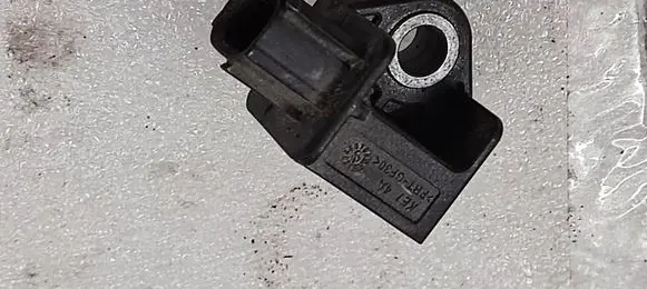 Hyundai Ioniq Airbag deployment crash/impact sensor 95920F2000 170717 S0000976