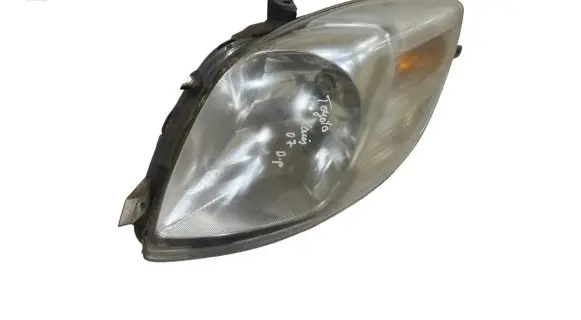 Toyota Yaris Headlight/headlamp 811100D120