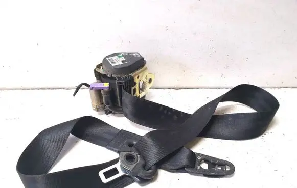 Audi A4 S4 B6 8E 8H Front seatbelt 560788501